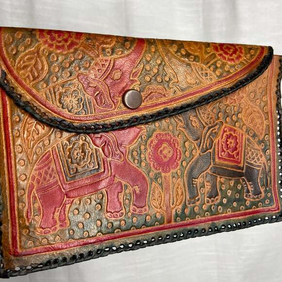 Vintage Leather Elephant Design Clutch - Picture 6 of 7